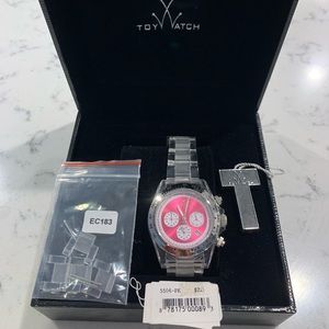 Used Women’s Toy brand watch with original packaging and tags. Needs new battery